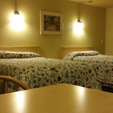 Budget Host Longhorn Motel Byers Ngoại thất bức ảnh
