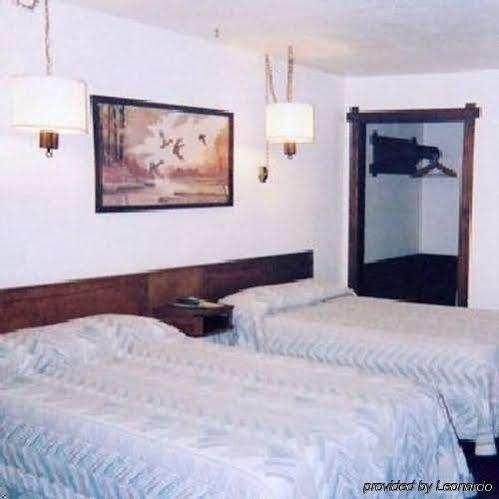 Budget Host Longhorn Motel Byers Ngoại thất bức ảnh